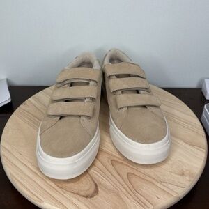 Vince Sunnyside Cozy Derby Sneakers Laceless Straps Casual Womens 9M Beige NEW